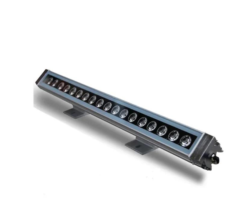 Đèn LED chiếu cây dài
