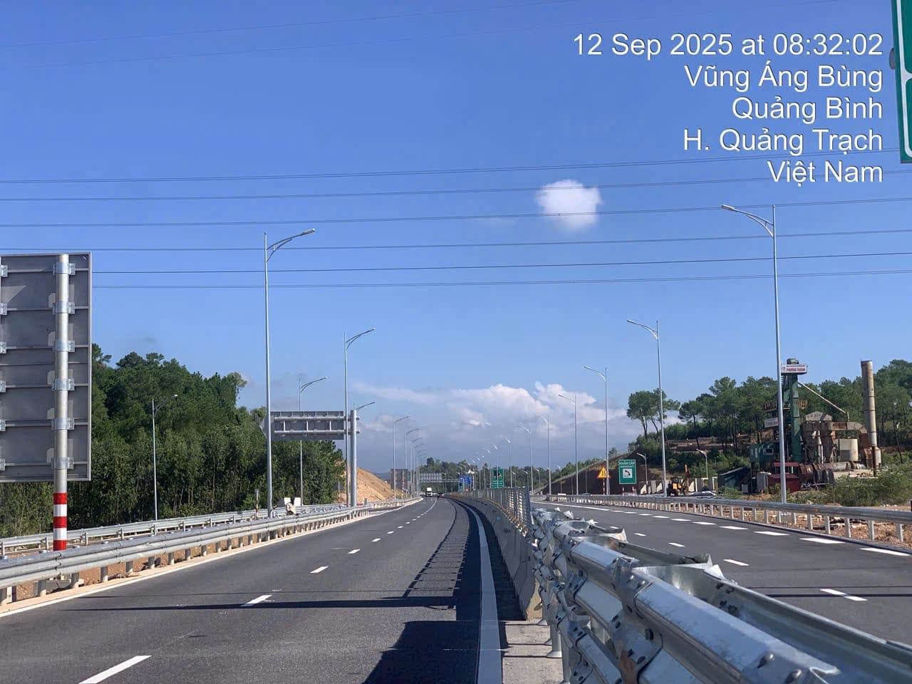 Dự án chiếu sáng cao tốc Vũng Áng – Bùng